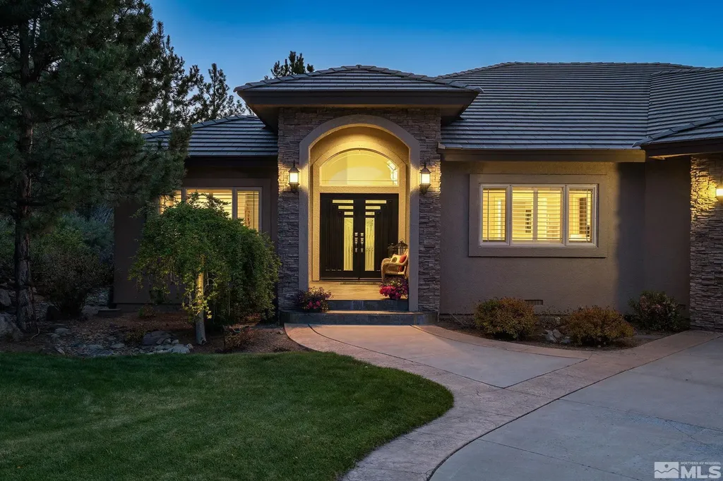 1203 Kachina Reno NV 89511