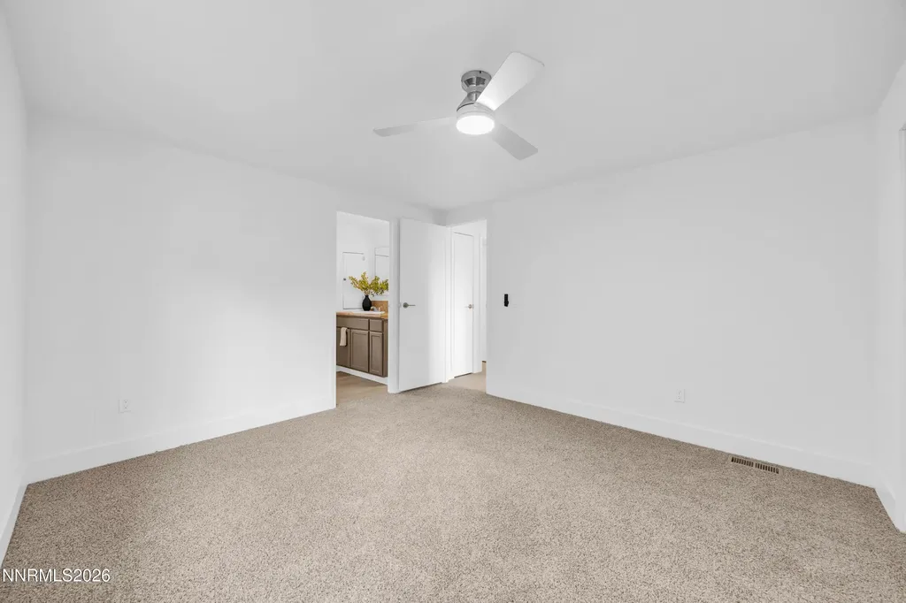 5257 Flintstone Sun Valley NV 89433