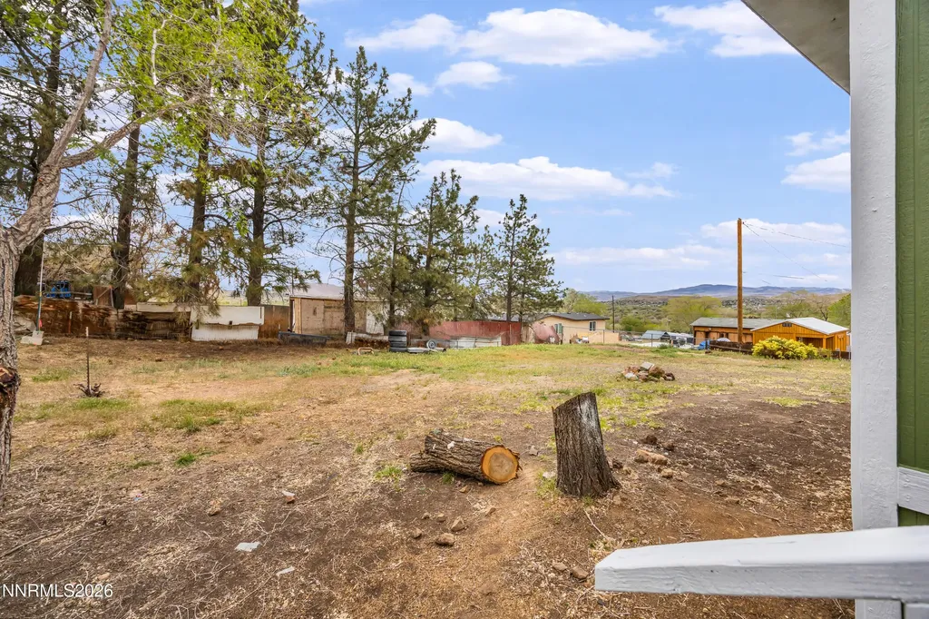 5257 Flintstone Sun Valley NV 89433