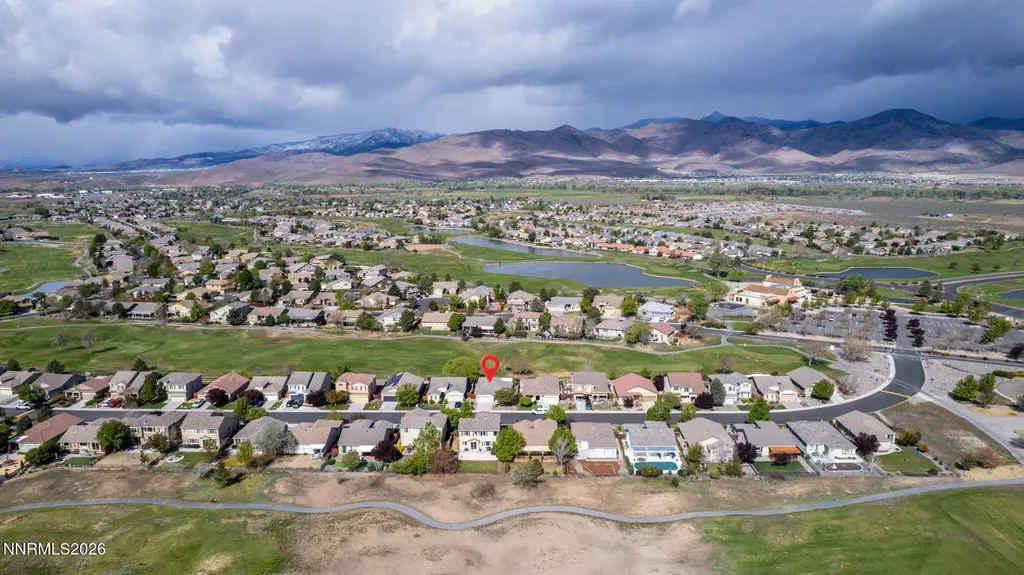 916 Lakeview Dayton NV 89403