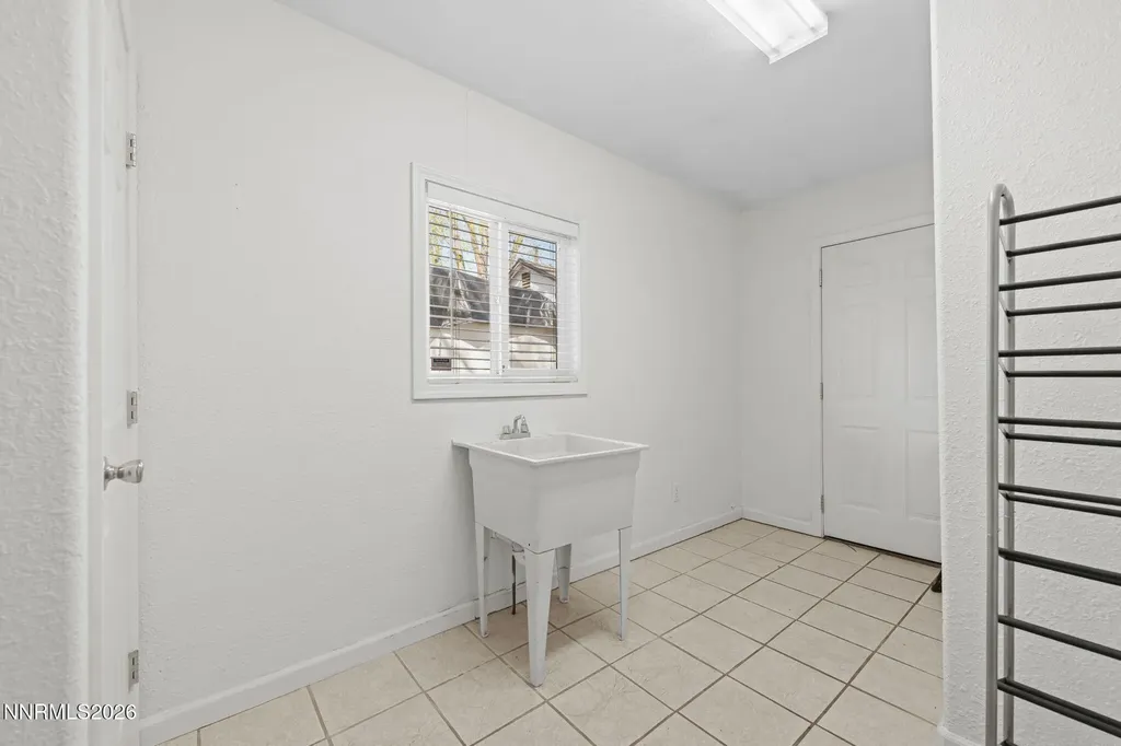 1702 Stewart Carson City NV 89706