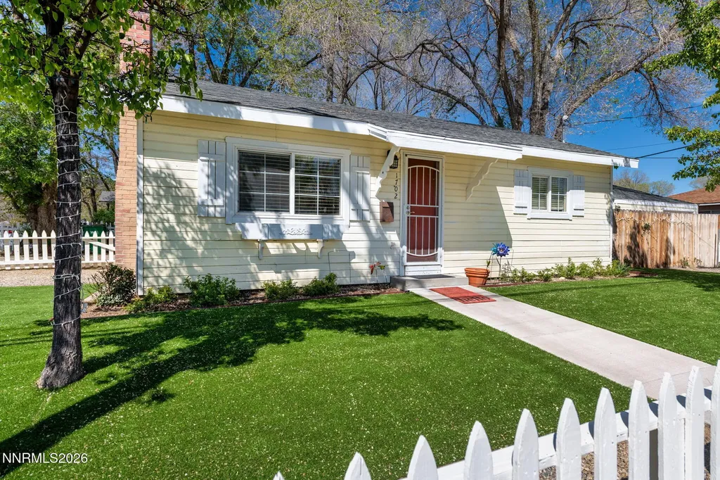 1702 Stewart Carson City NV 89706