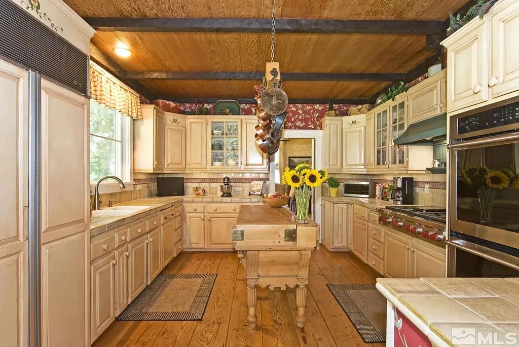 850 Sheridan Gardnerville NV 89460