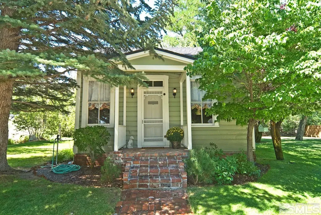 850 Sheridan Gardnerville NV 89460