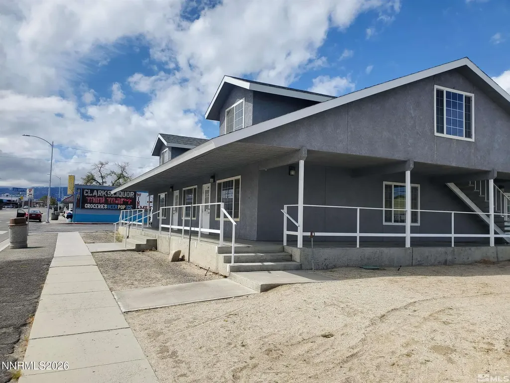 701 E Hawthorne NV 89415