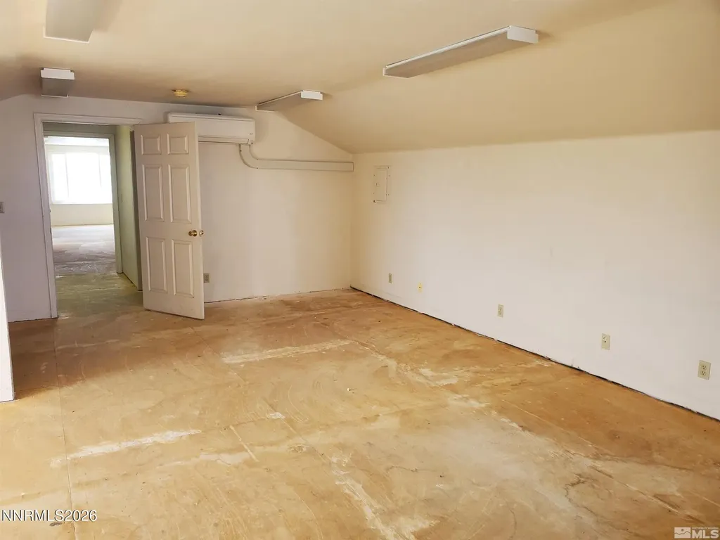 701 E Hawthorne NV 89415