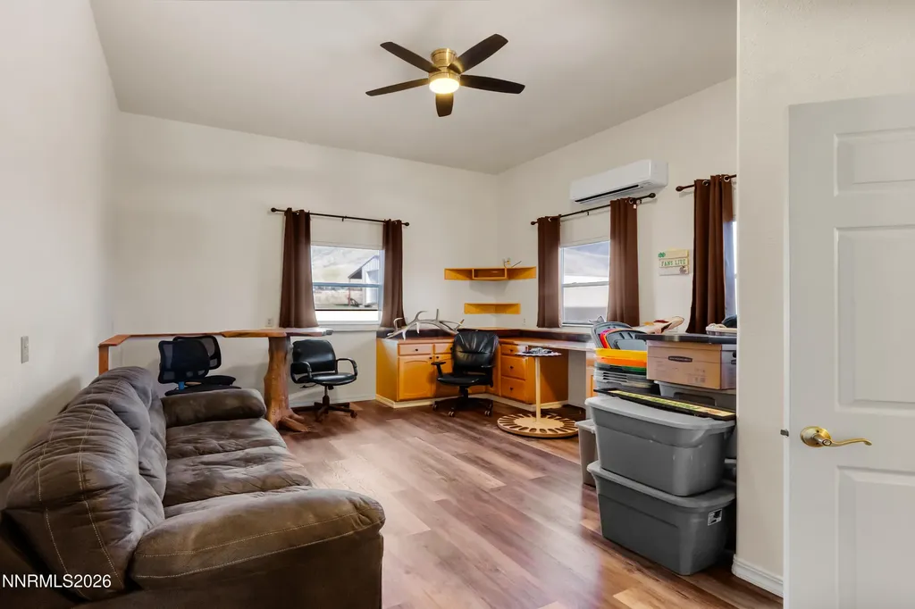 10805 Spur Winnemucca NV 89445