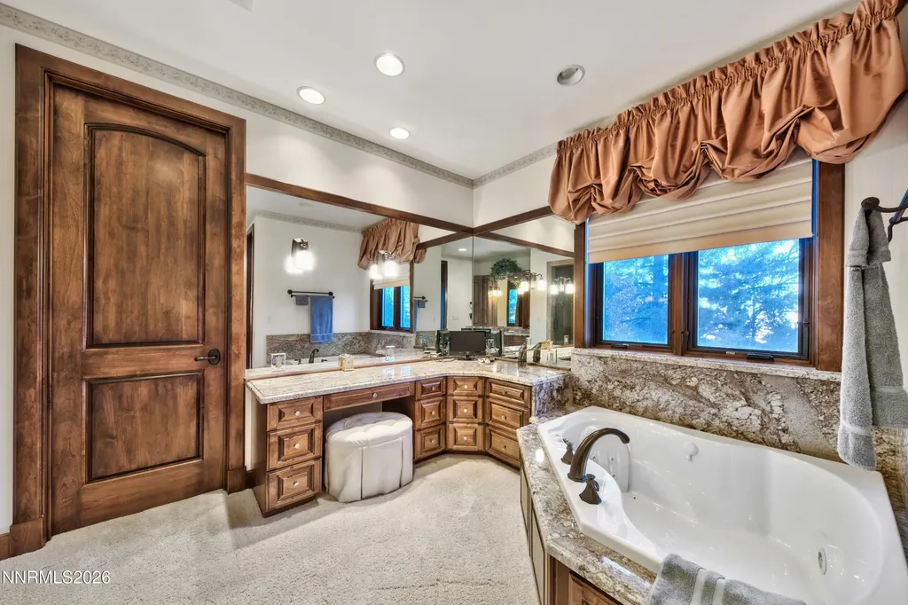 229 Five Creek Gardnerville NV 89460