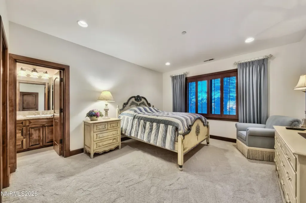 229 Five Creek Gardnerville NV 89460