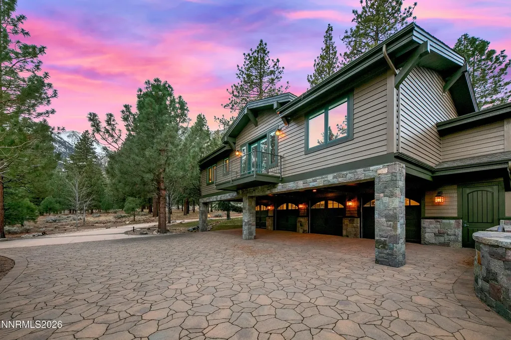 229 Five Creek Gardnerville NV 89460