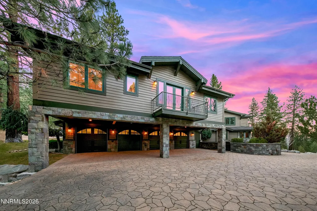 229 Five Creek Gardnerville NV 89460