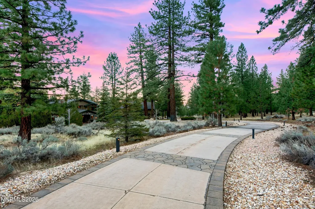 229 Five Creek Gardnerville NV 89460