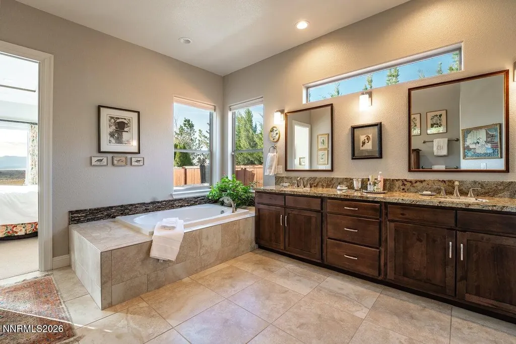 2933 Promontory Genoa NV 89411