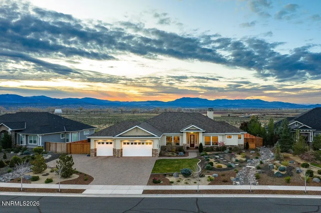 2933 Promontory Genoa NV 89411