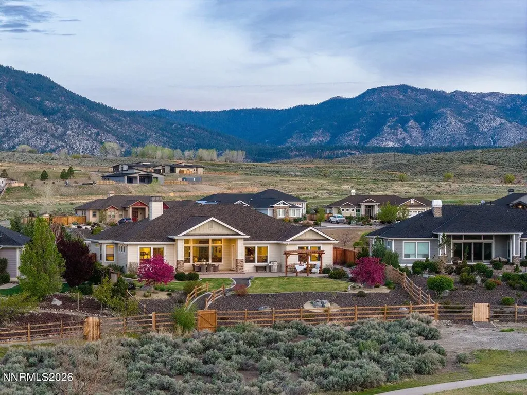 2933 Promontory Genoa NV 89411
