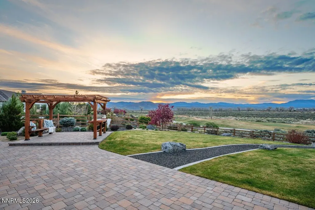 2933 Promontory Genoa NV 89411