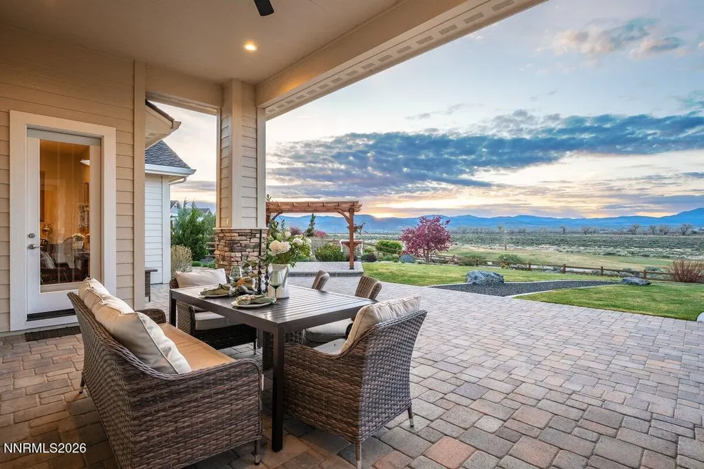 2933 Promontory Genoa NV 89411
