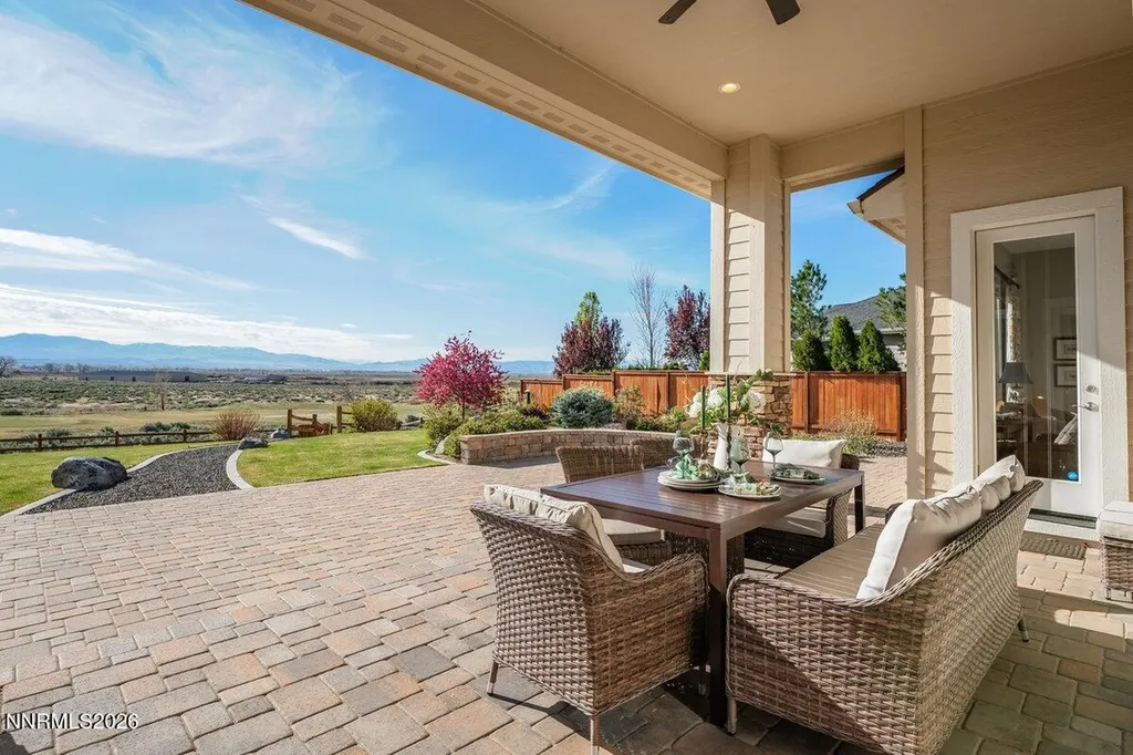 2933 Promontory Genoa NV 89411