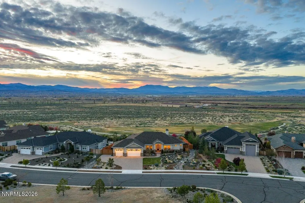 2933 Promontory Genoa NV 89411
