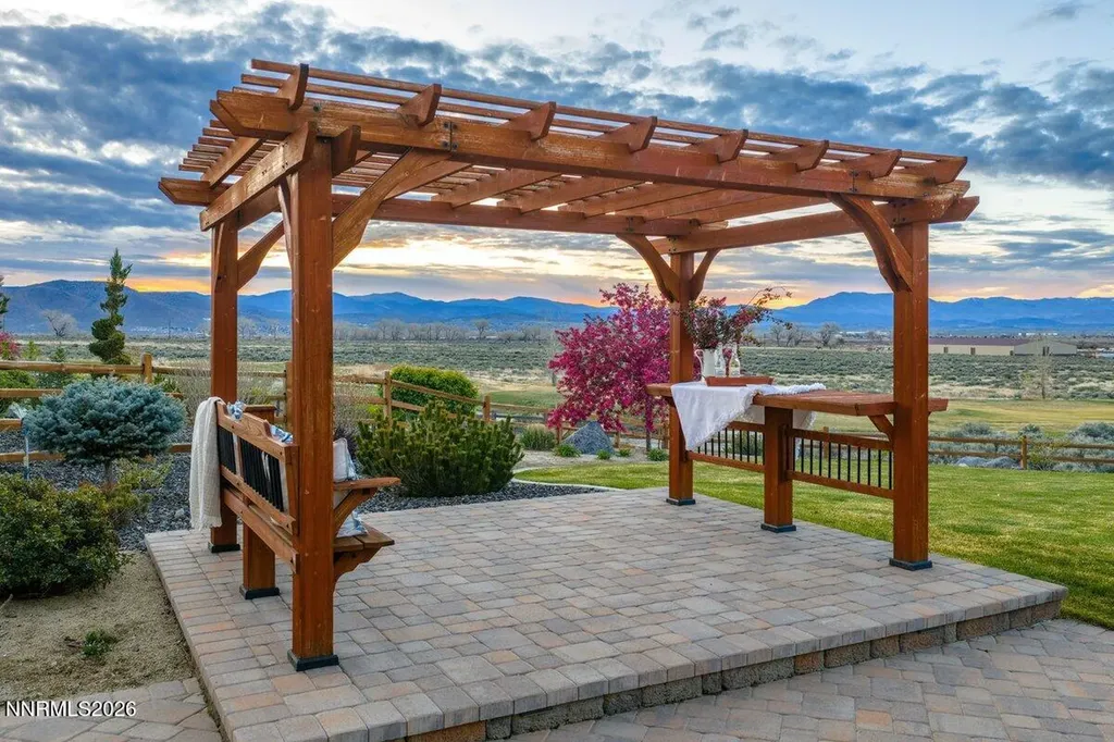 2933 Promontory Genoa NV 89411