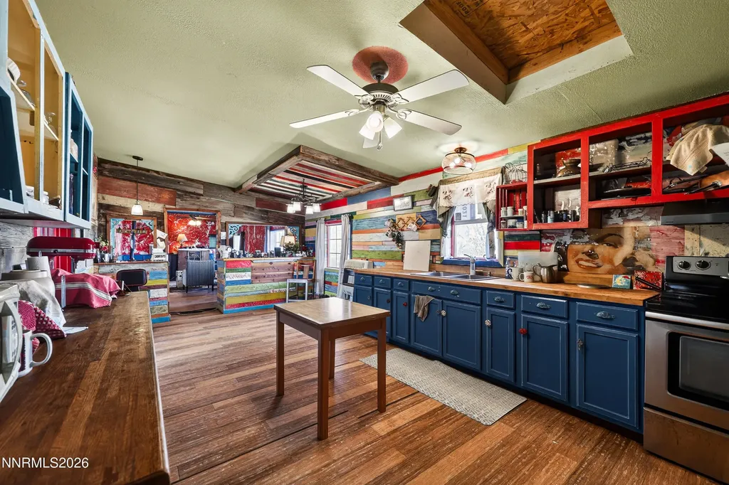 6877 Victor Fallon NV 89406