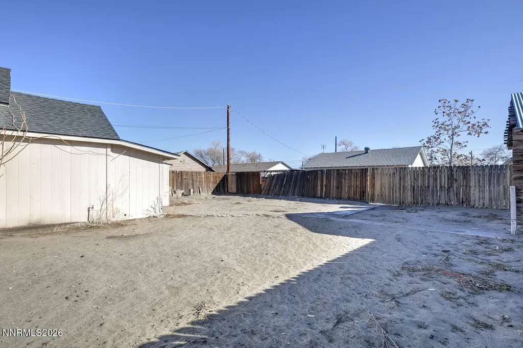 697 Mc Lean Fallon NV 89406
