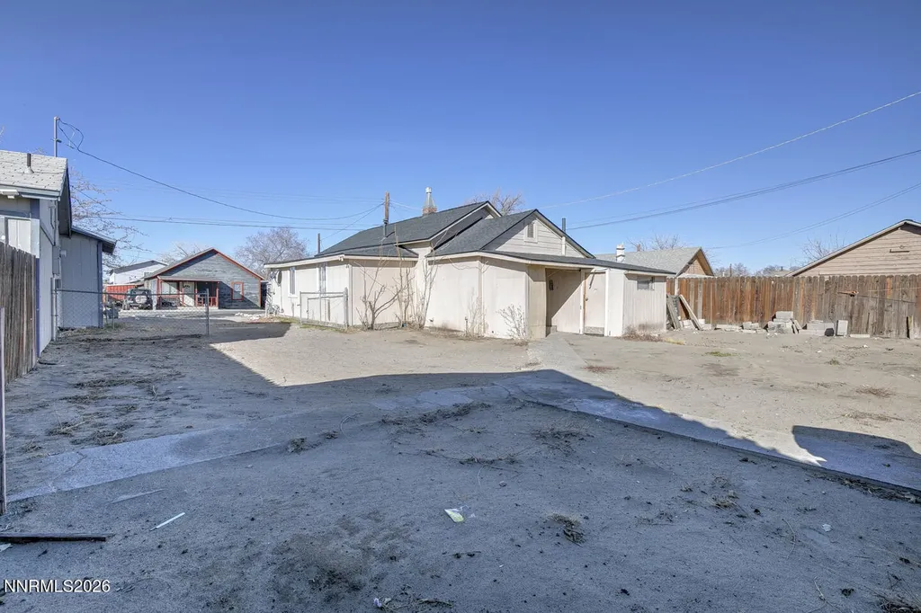 697 Mc Lean Fallon NV 89406