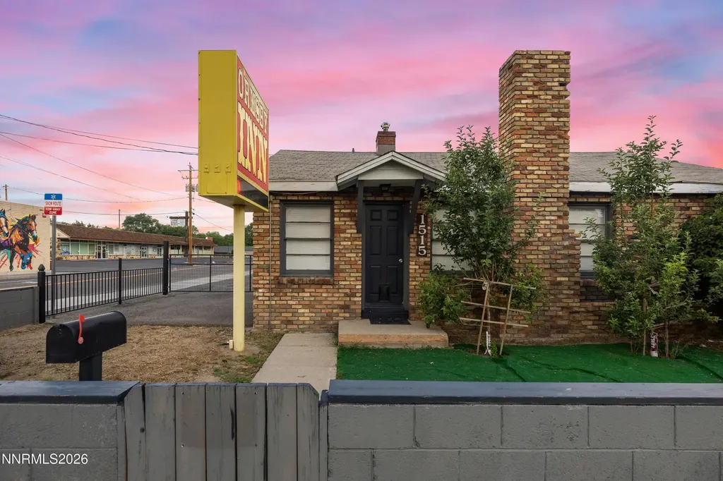 1515 Carson Carson City NV 89701