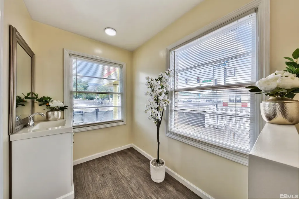 1515 Carson Carson City NV 89701
