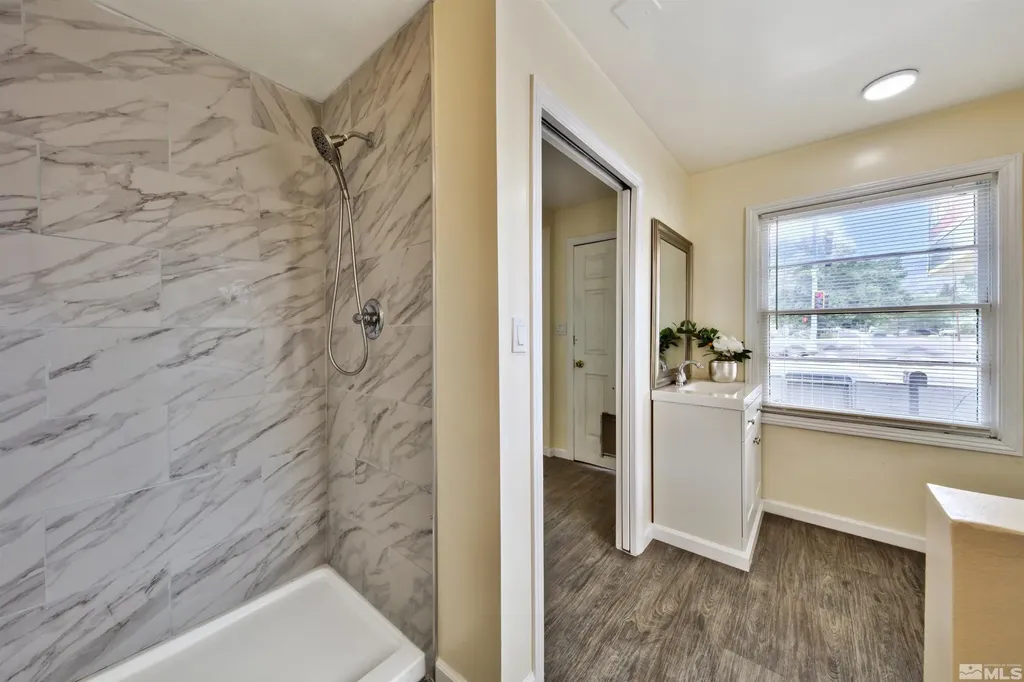 1515 Carson Carson City NV 89701