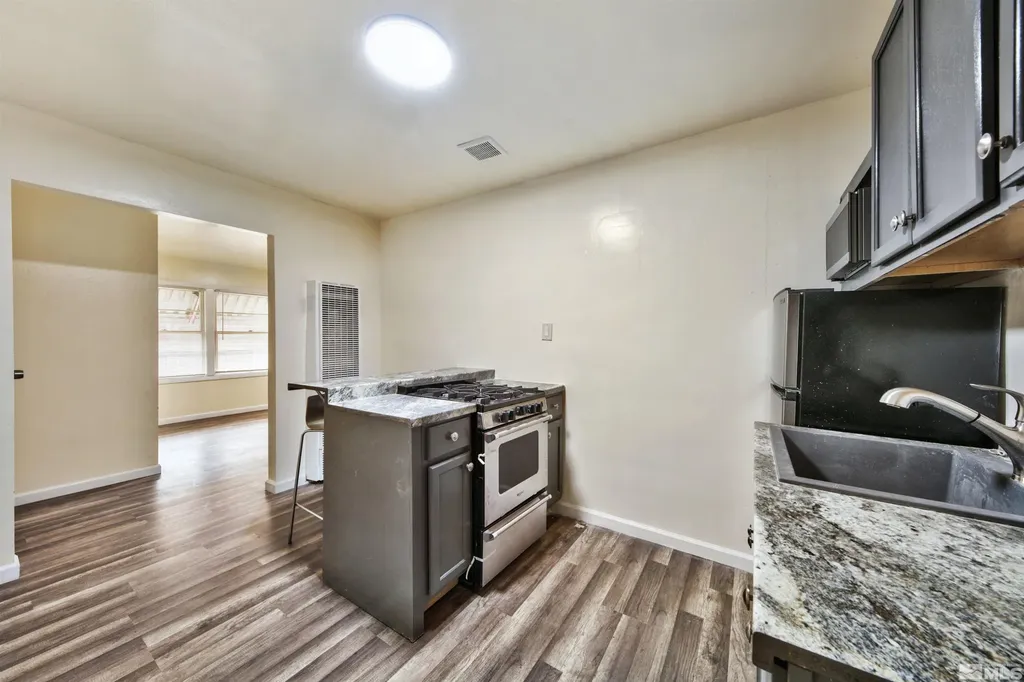1515 Carson Carson City NV 89701