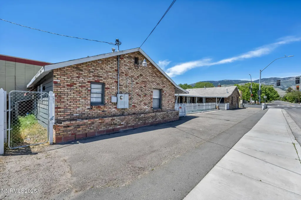 1515 Carson Carson City NV 89701