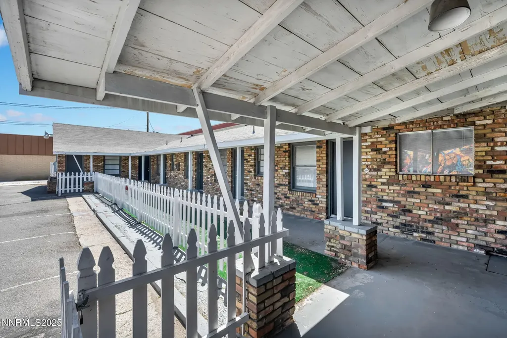 1515 Carson Carson City NV 89701