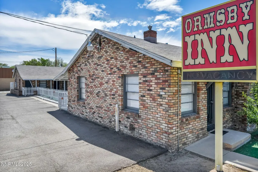 1515 Carson Carson City NV 89701