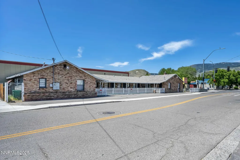 1515 Carson Carson City NV 89701
