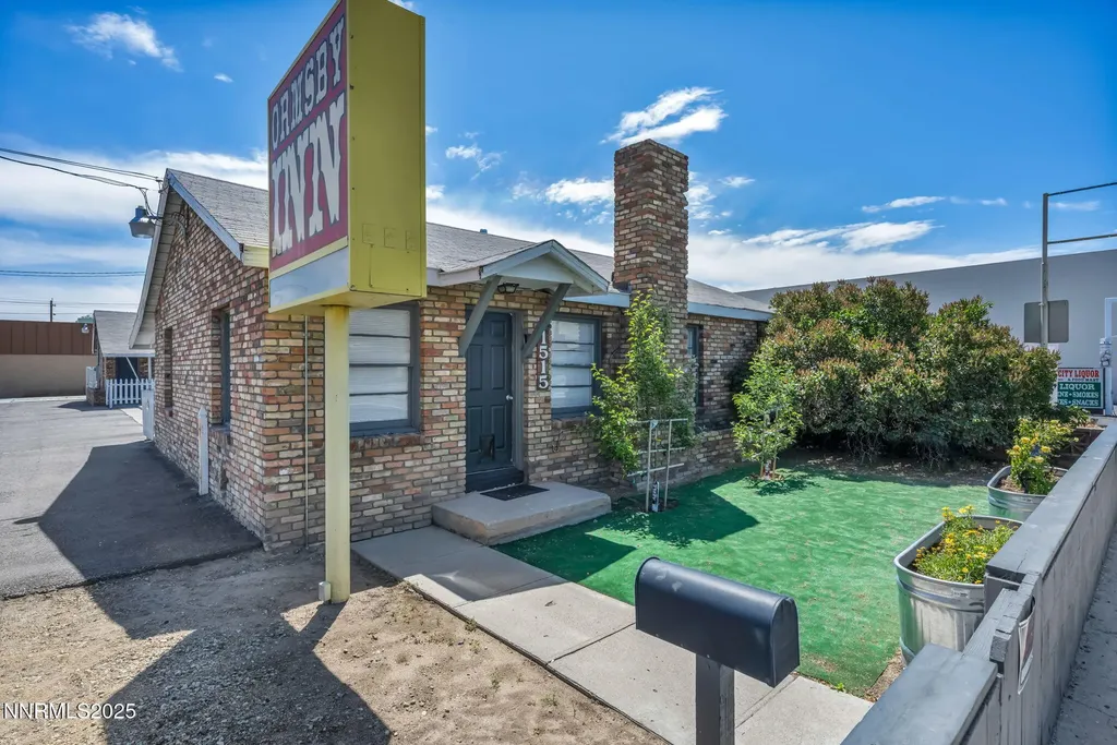1515 Carson Carson City NV 89701