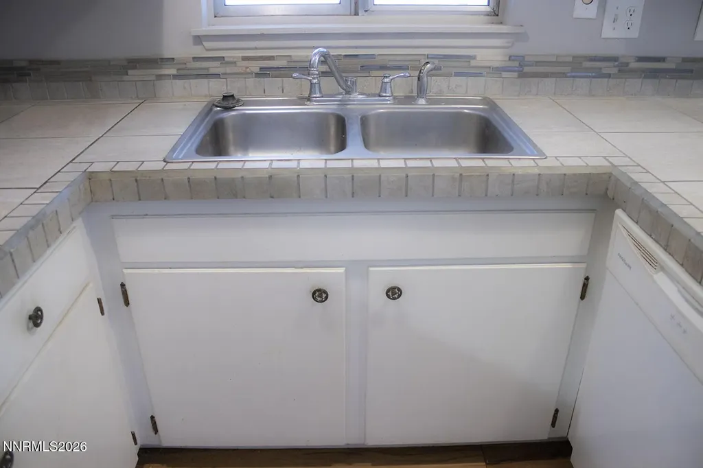 425 Spruce Fernley NV 89408