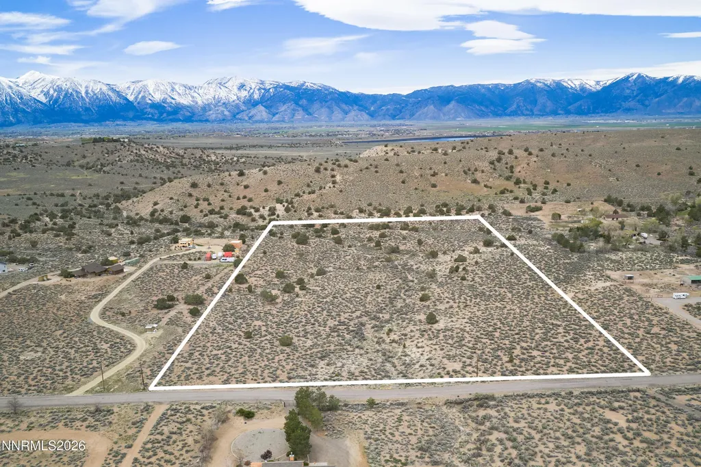 1648 Finch Gardnerville NV 89410