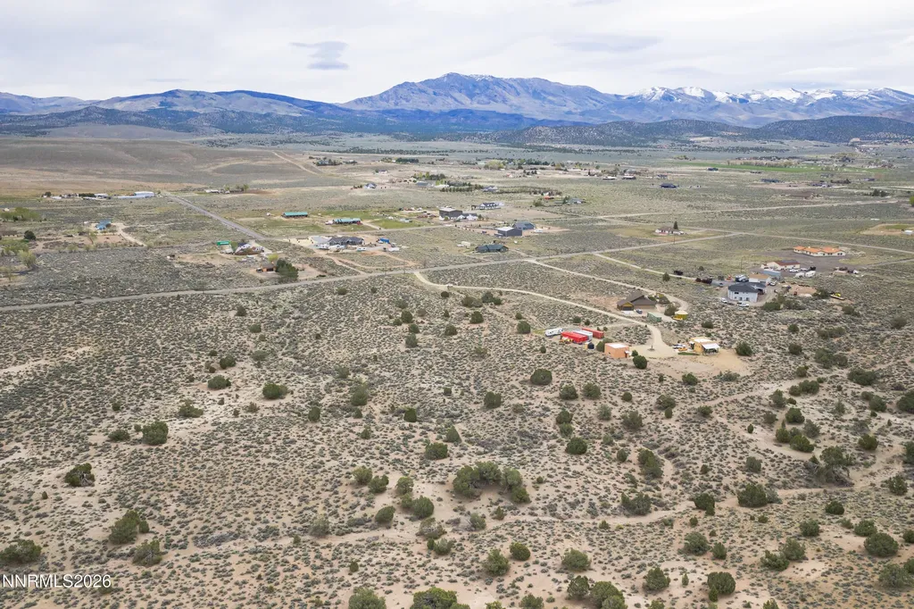 1648 Finch Gardnerville NV 89410