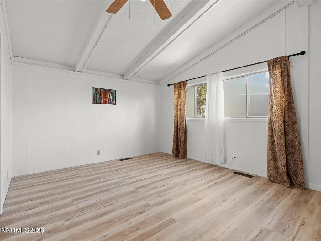 1185 Whipple Tree Fernley NV 89408