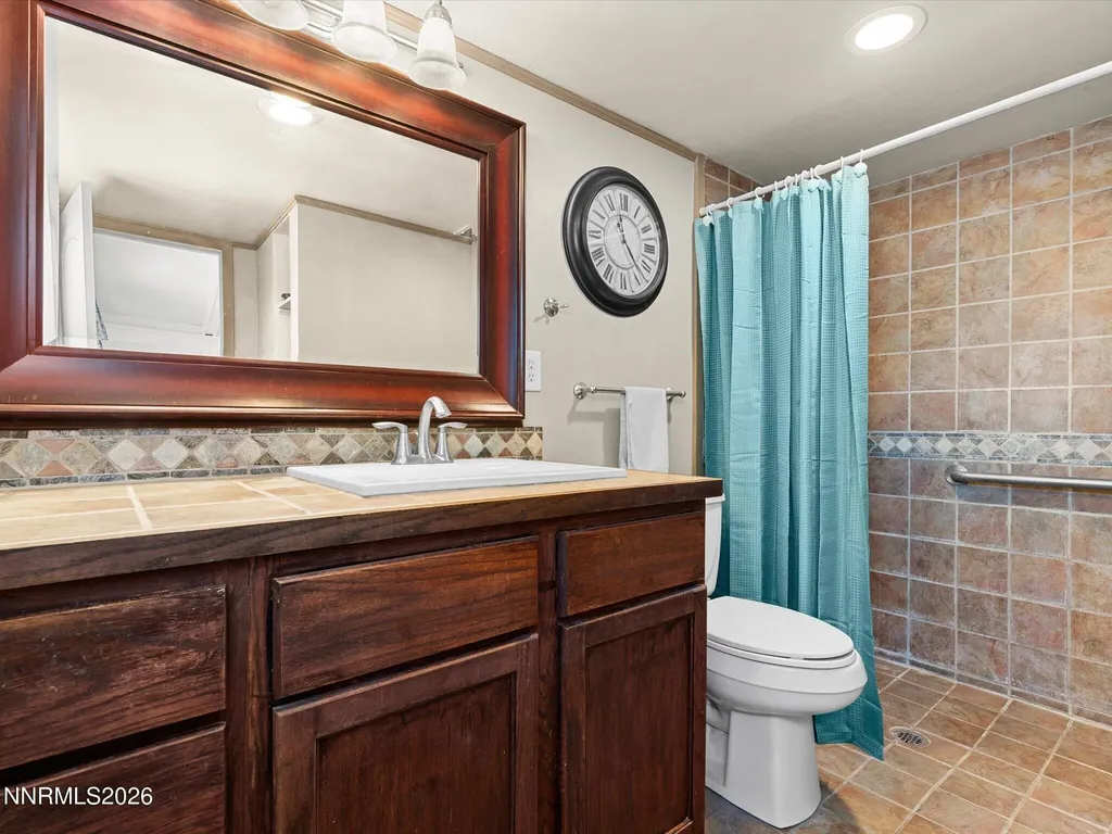 1185 Whipple Tree Fernley NV 89408