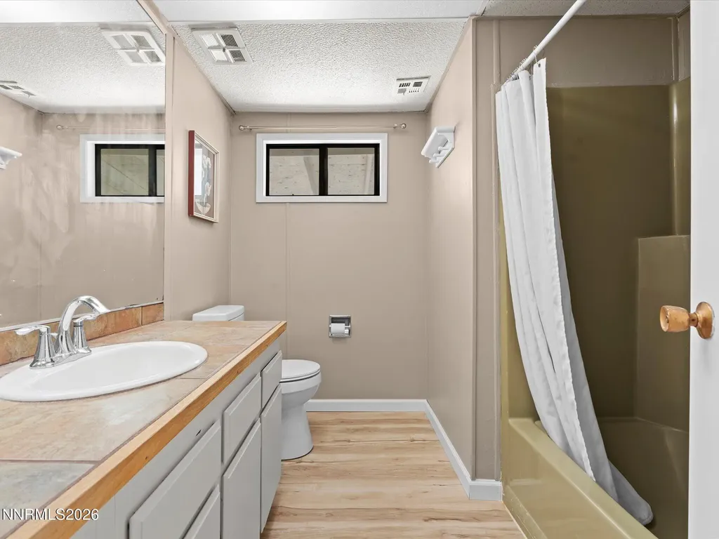 1185 Whipple Tree Fernley NV 89408