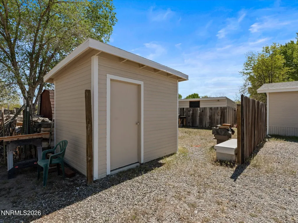 1185 Whipple Tree Fernley NV 89408