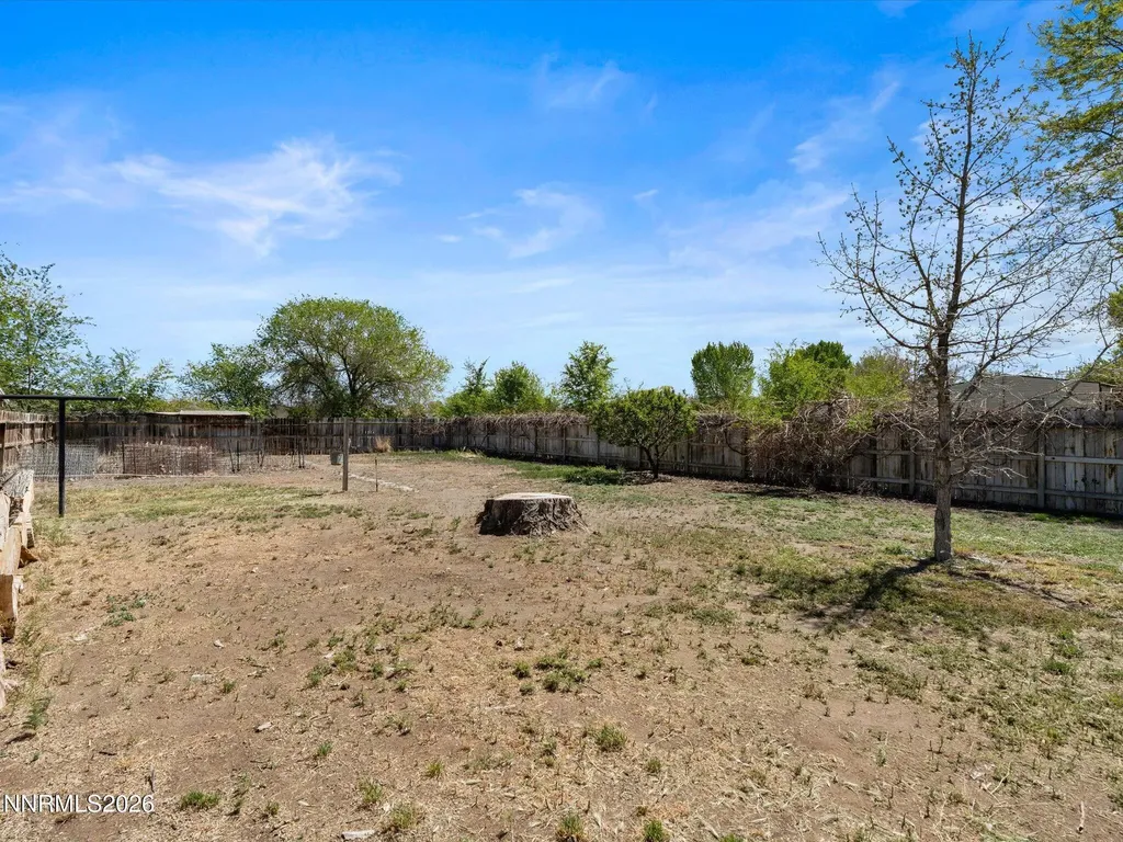 1185 Whipple Tree Fernley NV 89408