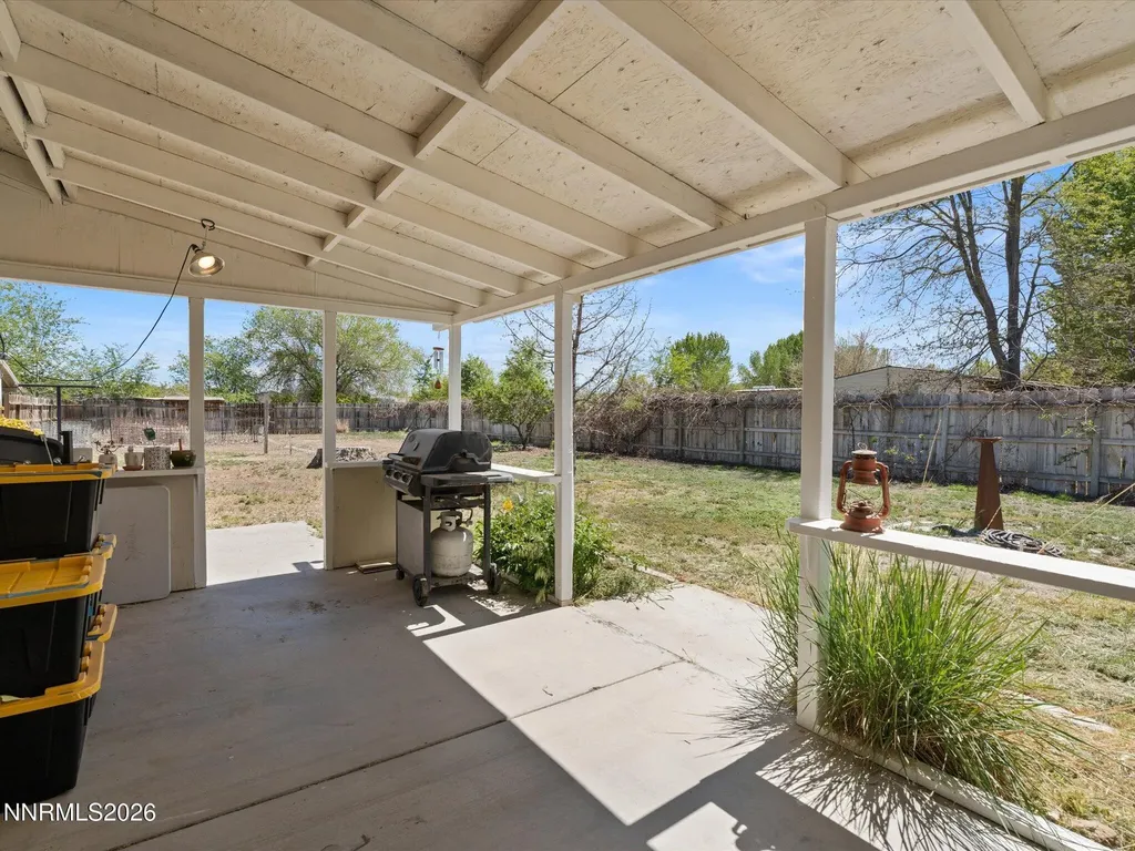 1185 Whipple Tree Fernley NV 89408