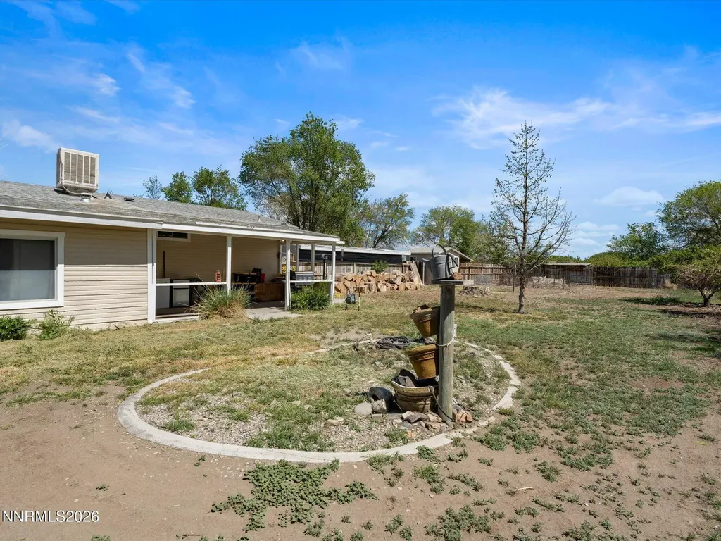 1185 Whipple Tree Fernley NV 89408