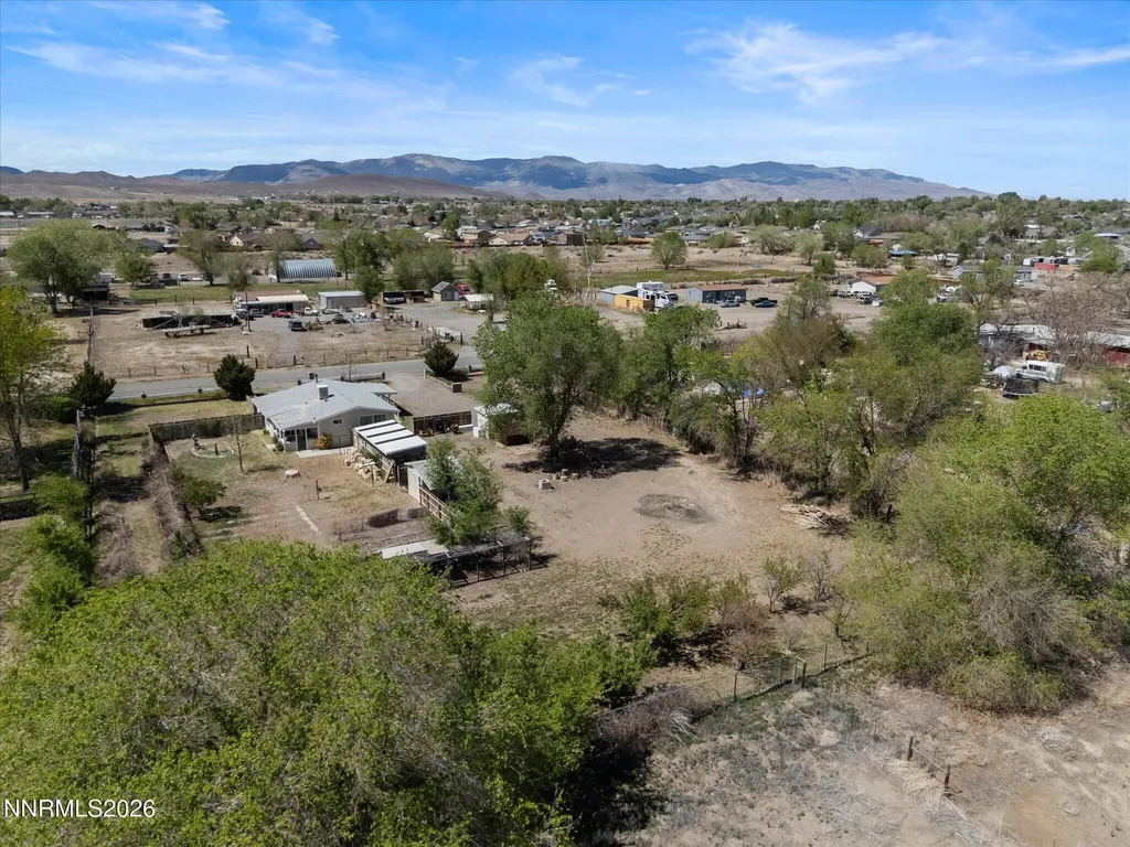 1185 Whipple Tree Fernley NV 89408