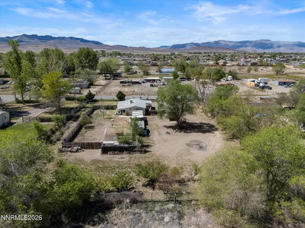 1185 Whipple Tree Fernley NV 89408
