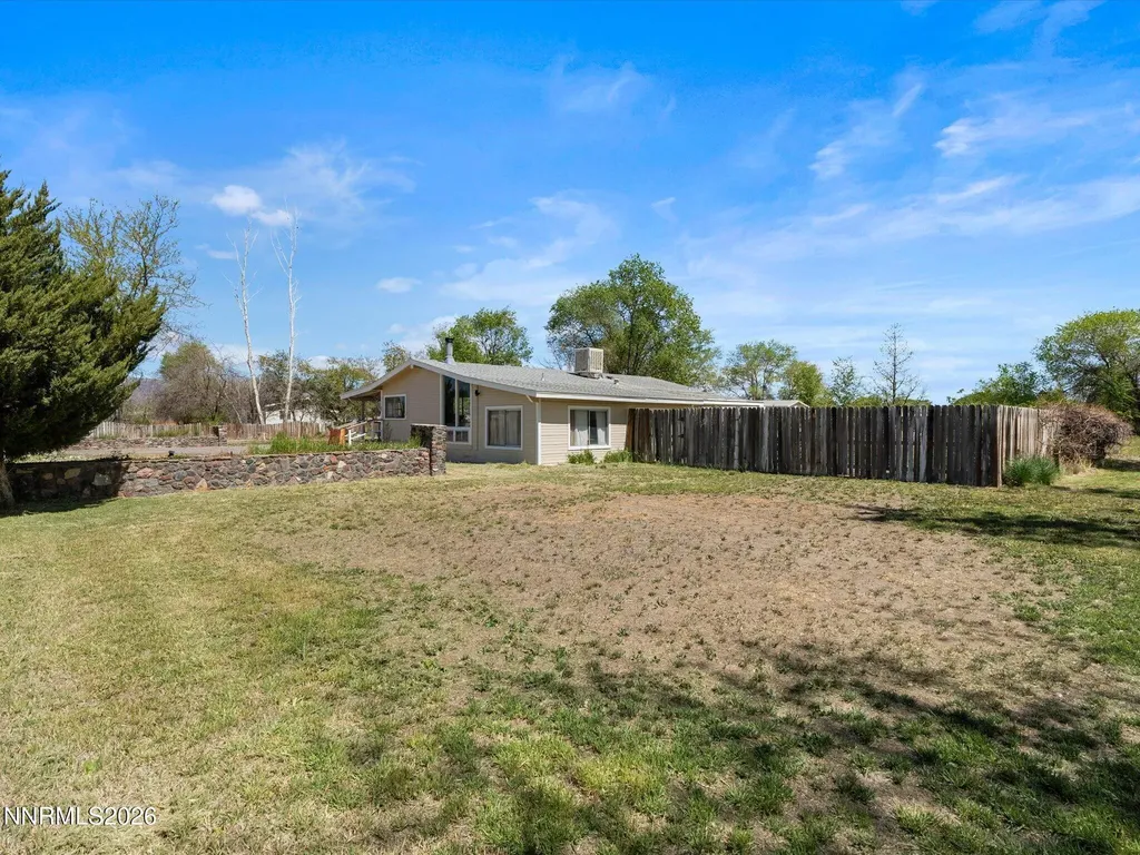 1185 Whipple Tree Fernley NV 89408