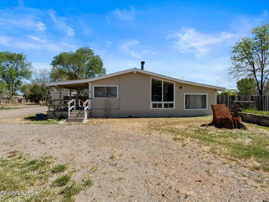 1185 Whipple Tree Fernley NV 89408